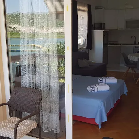 Apartment Fuer 4 Personen By Interhome Ploce (Dubrovnik-Neretva)