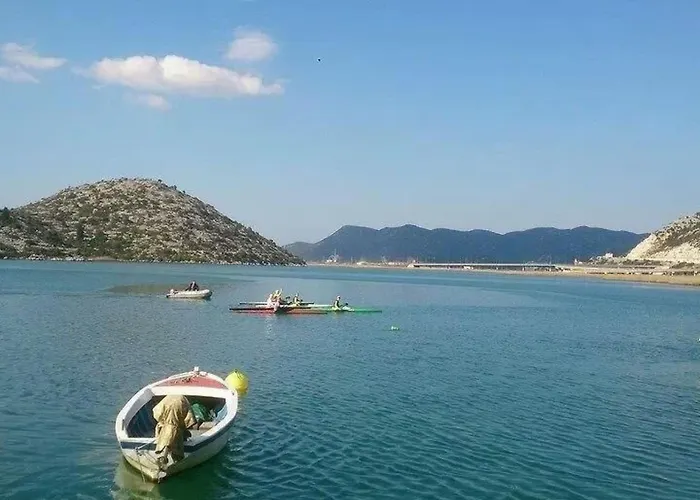 Fuer 4 Personen By Interhome